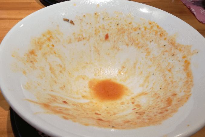 ラーメン屋でスープまで飲み干したのはあうわのとまとラーメンが初めてだった