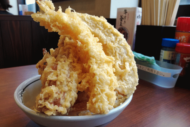 天ぷら好きならご飯をオーダーしてお好みの天ぷらを乗せたオリジナル天丼を作ってみるのも楽しいよ！！